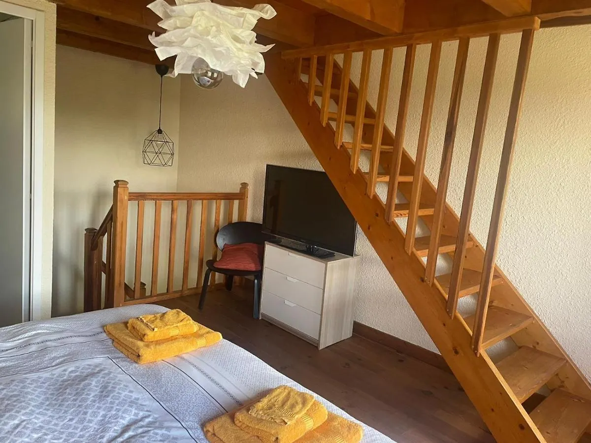 Superbe gîte Laugy dans les montagnes d'Ambert Valcivieres